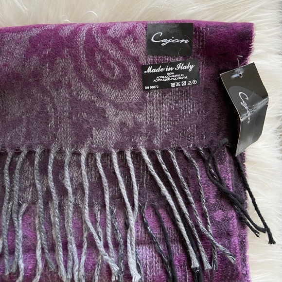 NEW Ombré Purple Paisley Italian Scarf - Picture 4 of 4